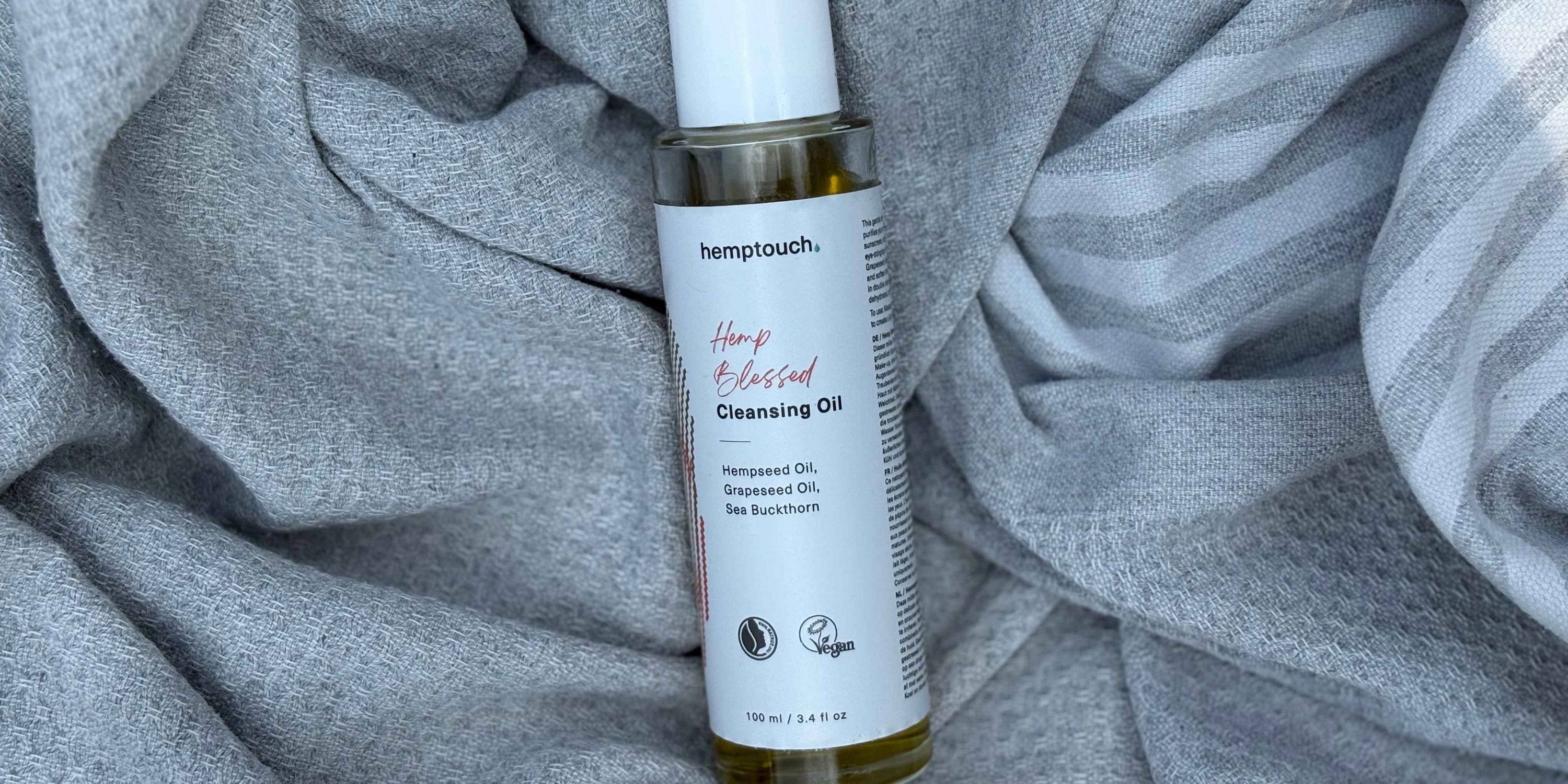 Recension: Hemptouch Hemp Blessed Cleansing Oil