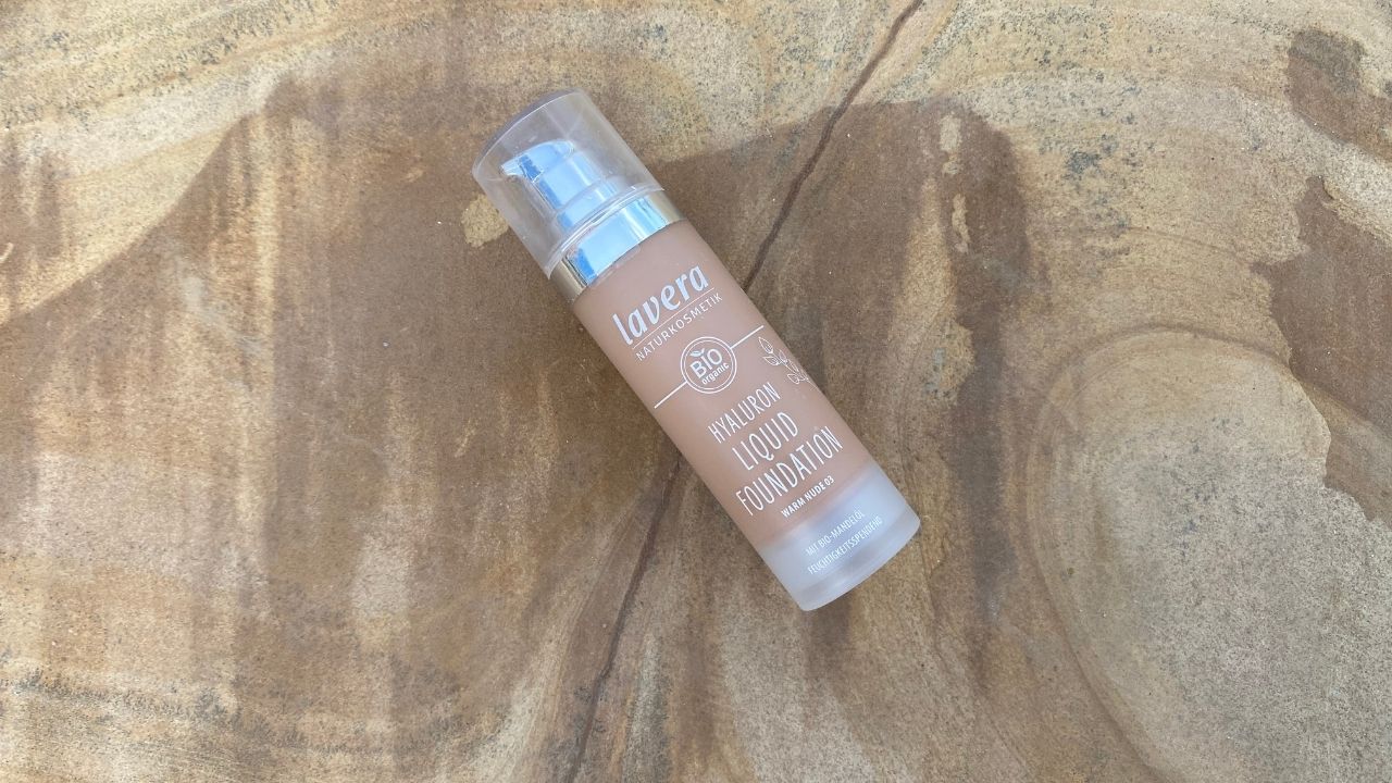 Recension: Lavera Hyaluron Liquid Foundation