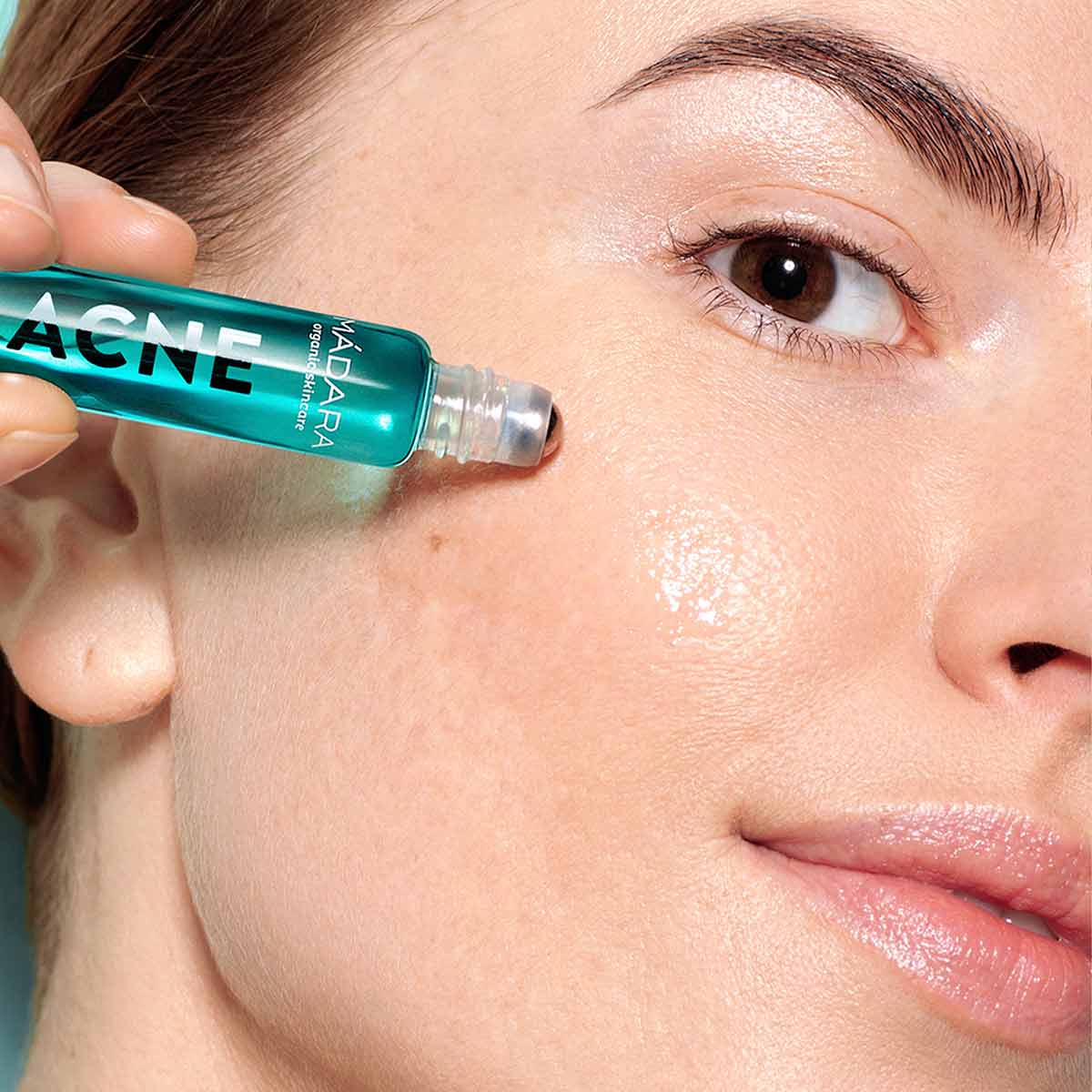 MÁDARA Acne Spot Roll-On, 8 ml