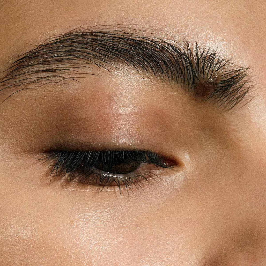 MÁDARA The Brow Pencil,