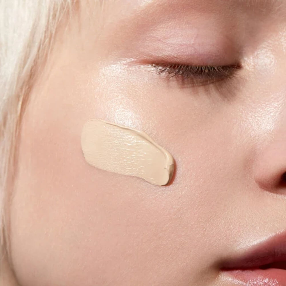 MÁDARA SKINONYM Semi-Matte Peptide Foundation, 10 PORCELAIN 30 ml