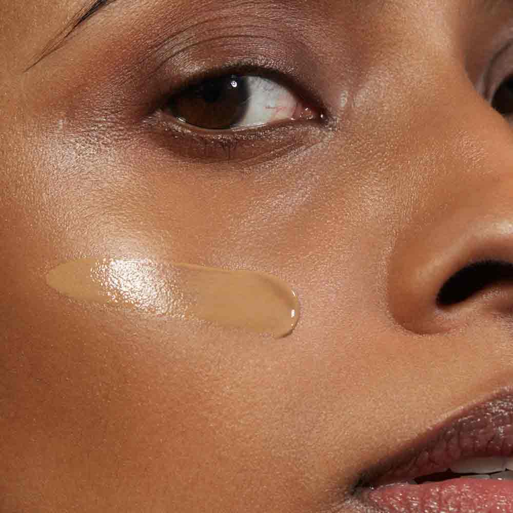 MÁDARA SKINONYM Semi-Matte Peptide Foundation, 70 CARAMEL 30 ml