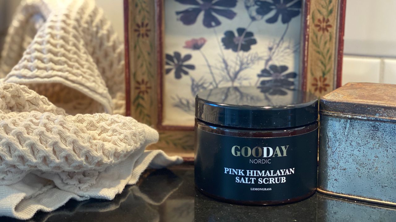 Recension: GOODAY Pink Himalayan Salt Scrub