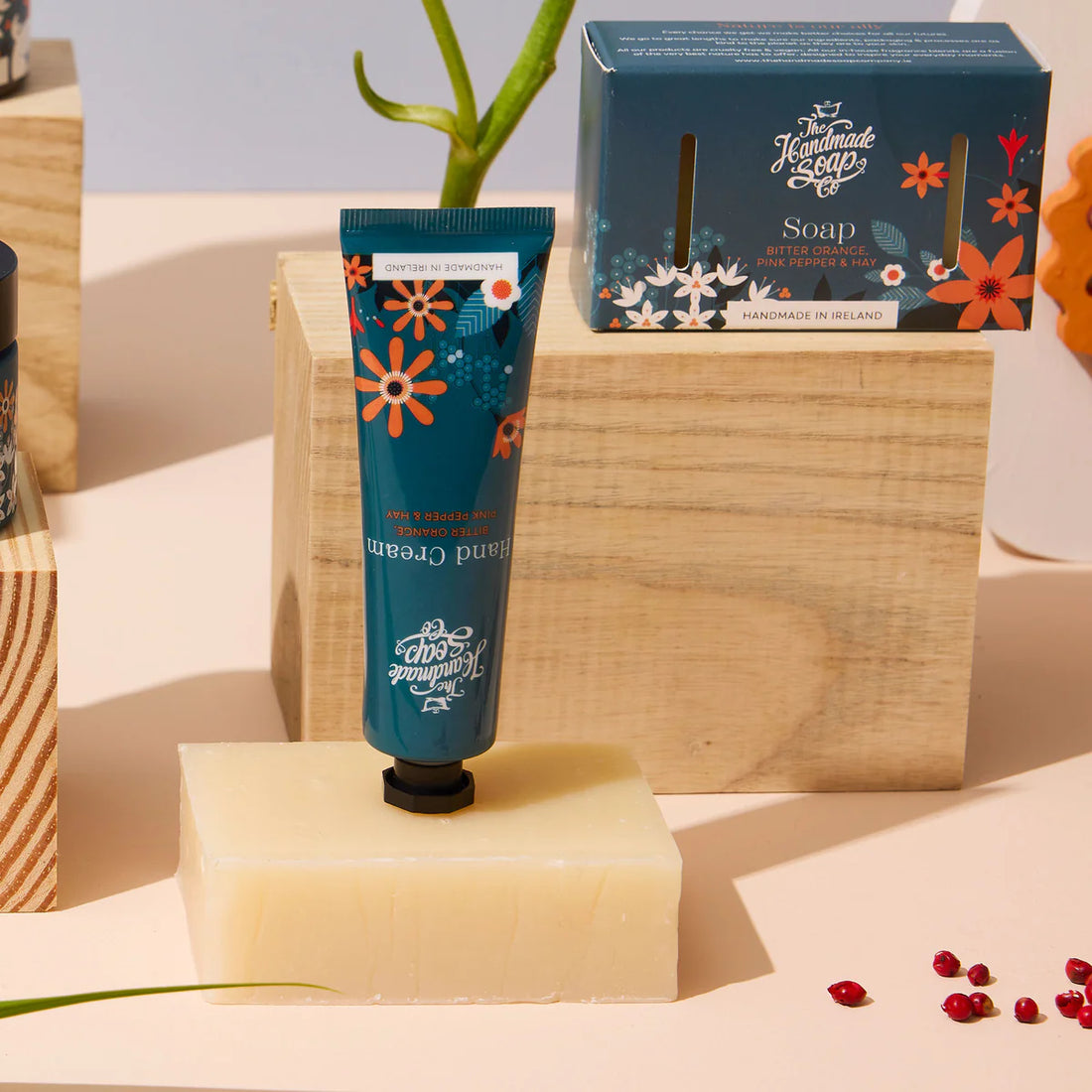 The Handmade Soap Co Hand Cream Bitter Orange, Pink Pepper &amp; Hay, 30 g